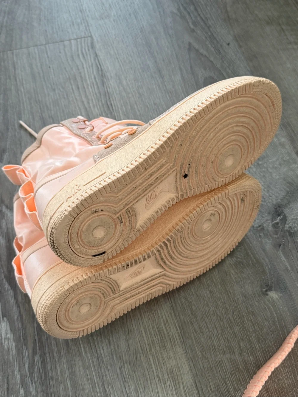 Nike SF Air Force 1 High Peach Tan Sneakers Women’s 9.5